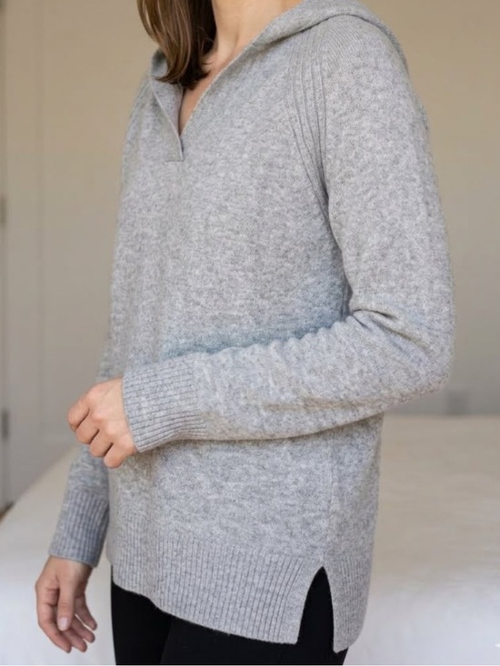 Max Studio Sweaters - Max Studio Cashmere Hoodie Sweater Gray M
